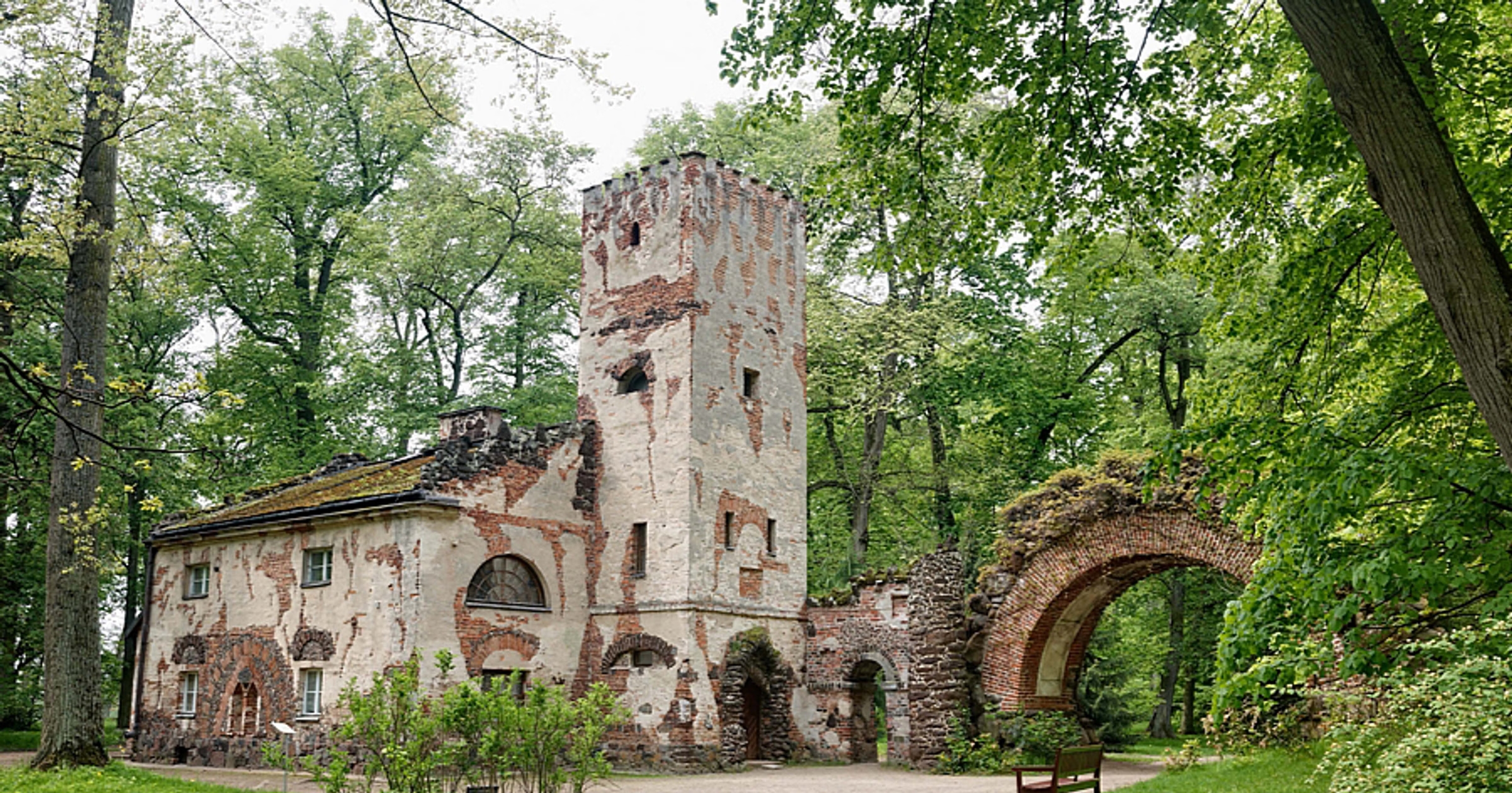 Arkadia - Park Romantyczny obok Łowicza